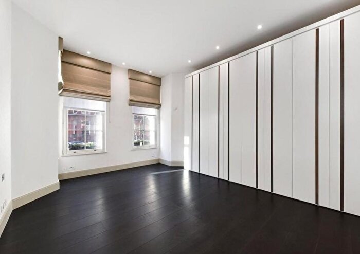 Studio To Rent In Palace Gate, Kensington, W8