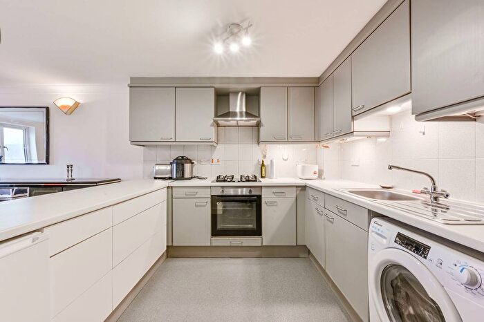 1 Bedroom Flat For Sale In Admiral Walk, Royal Oak, London, W9