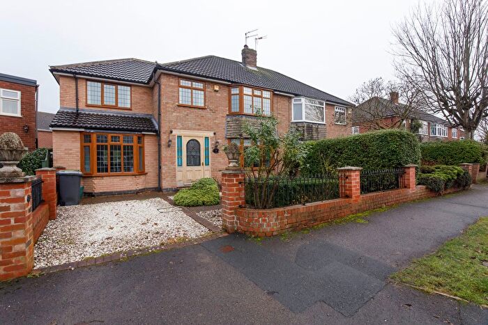4 Bedroom Semi Detached House To Rent In Dringthorpe Road, York, YO24