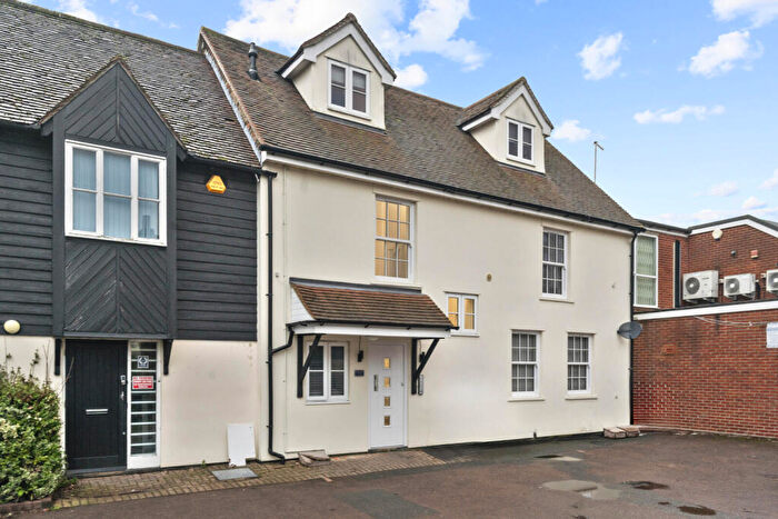 1 Bedroom Apartment For Sale In The Square, Sawbridgeworth, Hertfordshire, CM21