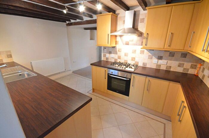 2 Bedroom Cottage To Rent In Moss Lane, Blackburn, BB1