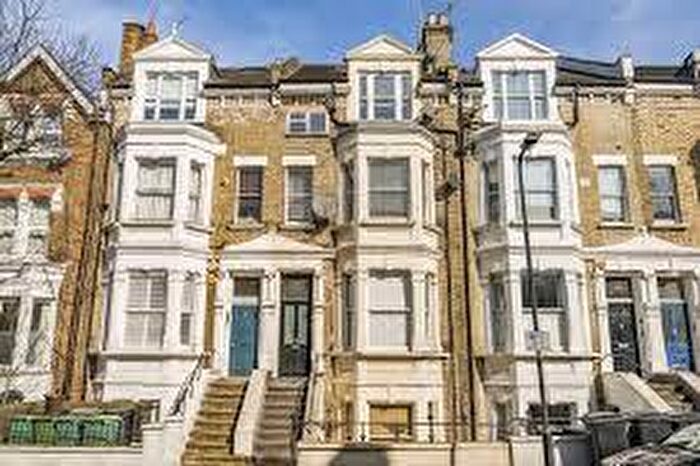 1 Bedroom Flat To Rent In Hemstal Road, London, NW6