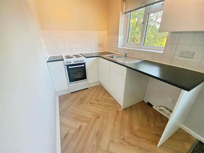 1 Bedroom Flat To Rent In Wesley Avenue, Alsager, ST7