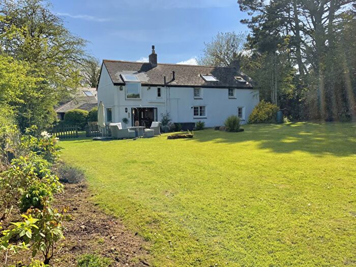 5 Bedroom Detached House For Sale In Kerris, Paul, TR19