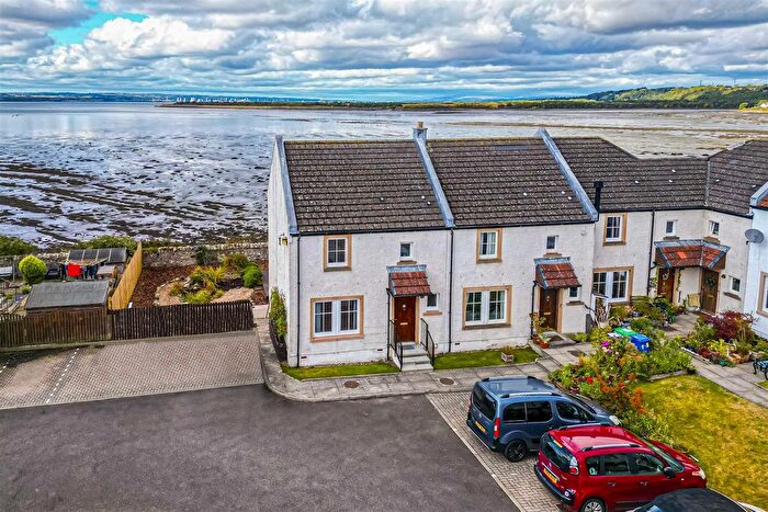 3 Bedroom End Of Terrace House For Sale In Craigflower View, Torryburn, KY12