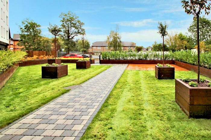 Studio To Rent In London Road, Town Centre, RH10