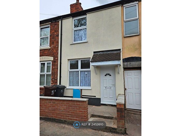 3 Bedroom Terraced House To Rent In Mount Pleasant, Bilston, WV14
