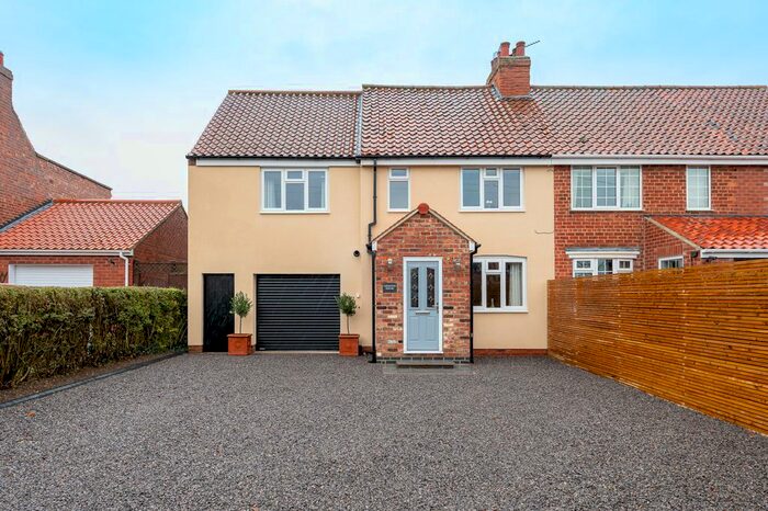 4 Bedroom Semi-Detached House For Sale In Easingwold Road, Huby, York, YO61