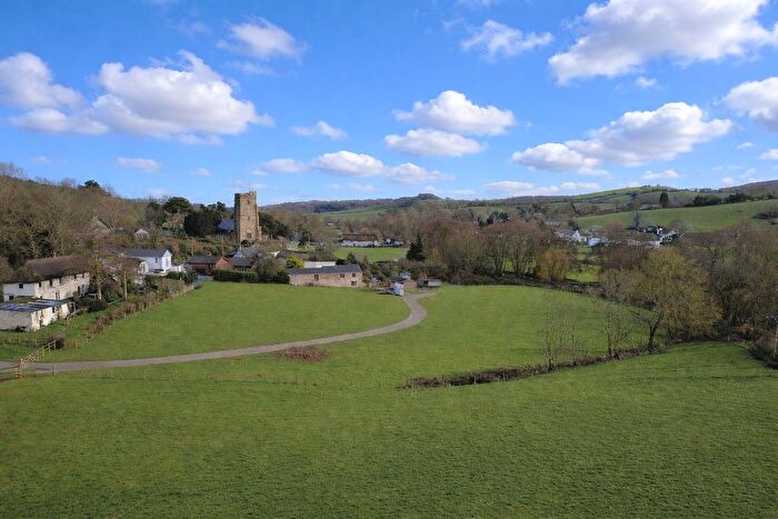 3 Bedroom Detached House For Sale In The Linhay, Kenn Devon, EX6