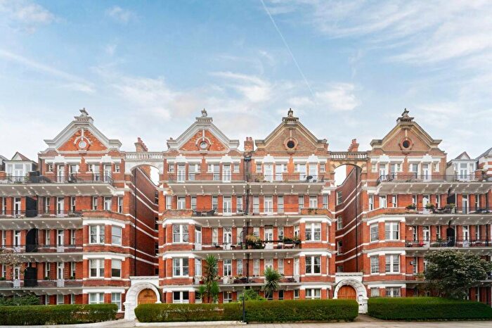 3 Bedroom Flat For Sale In Prince Of Wales Mansions, Battersea Park, London, SW11