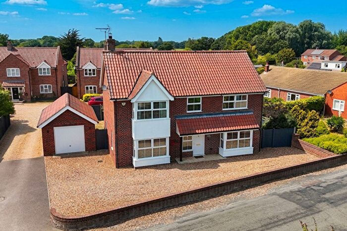 4 Bedroom Detached House For Sale In The Street, Sutton, Norwich, NR12