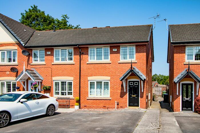 2 Bedroom Semi-Detached House To Rent In Rotherhead Drive, Macclesfield, SK11