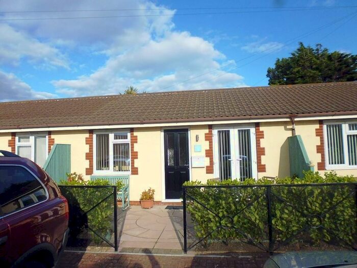 2 Bedroom Terraced Bungalow To Rent In Sandbay, Weston-Super-Mare, BS22