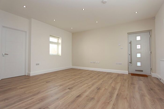 1 Bedroom Flat To Rent In Waverley Road, Rayners Lane, Harrow, HA2