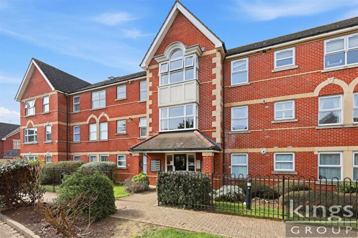 2 Bedroom Flat For Sale In Cobham Close, Enfield, EN1