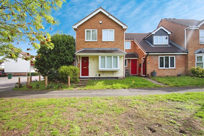 3 Bedroom Link Detached House For Sale In Wilson Green, Binley, Coventry, CV3