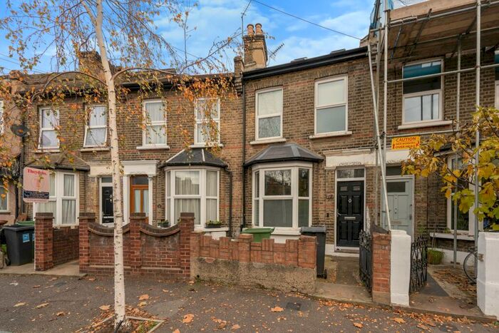 4 Bedroom Terraced House To Rent In Blenheim Road, E15