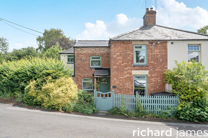 4 Bedroom Semi-Detached House For Sale In Tockenham Corner, Tockenham, SN4