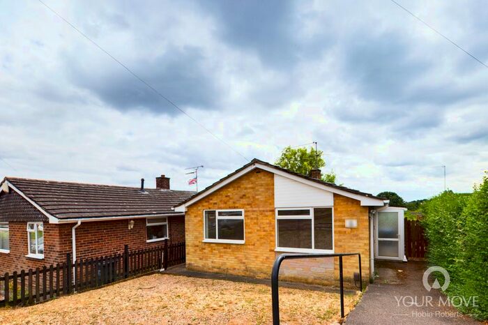 3 Bedroom Bungalow To Rent In Brackenhill Close, Northampton, NN2