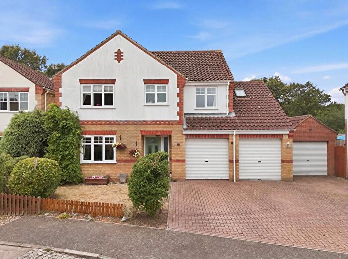 4 Bedroom Detached House For Sale In Ditchingham Grove, Rushmere St. Andrew, IP5