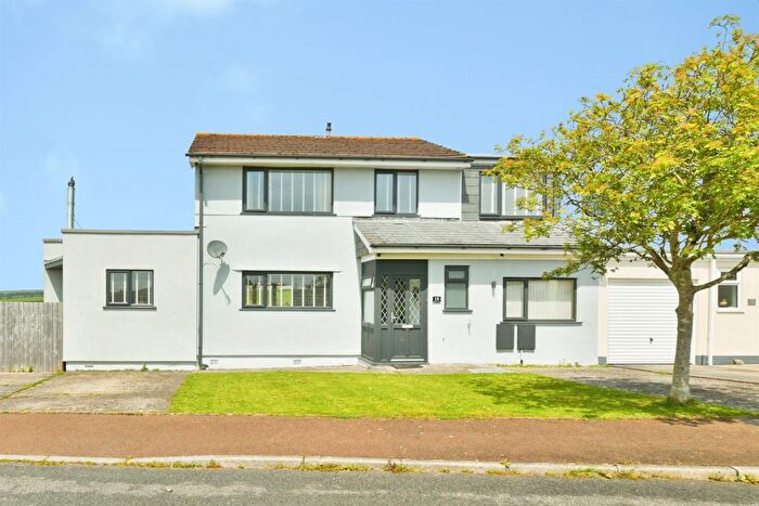 5 Bedroom Semi Detached House For Sale In Stuarts Way, Hatt, Saltash, PL12