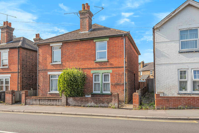 4 Bedroom Terraced House To Rent In Guildford Park Road, Guildford, GU2