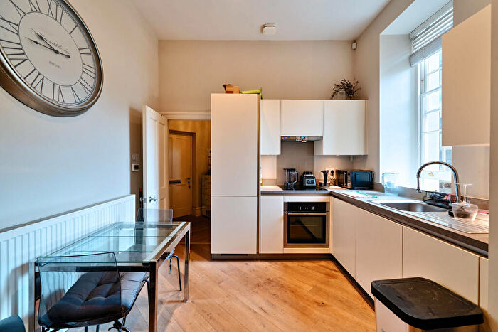1 Bedroom Flat For Sale In Guinea Street, Bristol, BS1