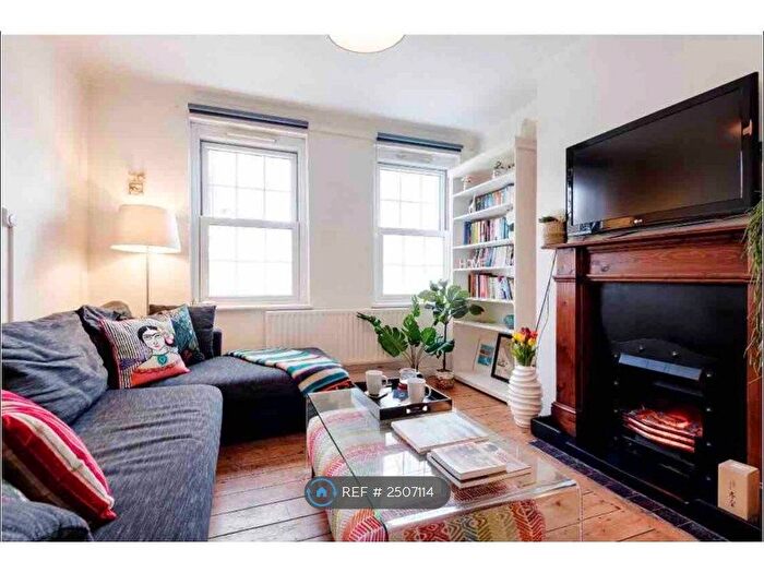 2 Bedroom Flat To Rent In Doddington Grove, London, SE17