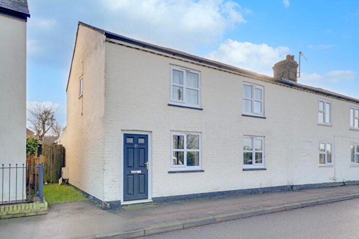 3 Bedroom Semi-Detached House For Sale In Chequer Street, Fenstanton, Huntingdon, Cambridgeshire, PE28