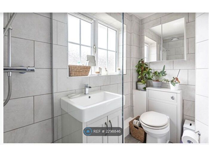 3 Bedroom End Of Terrace House To Rent In Chaffinch Walk, Cambridgeshire, CB23