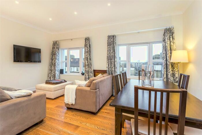 2 Bedroom Apartment To Rent In Balmoral Court, Rotherhithe Street, London, SE16