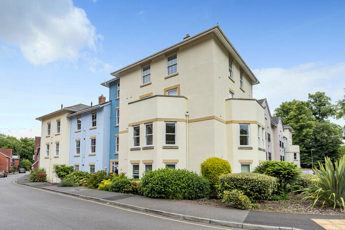 2 Bedroom Apartment To Rent In Winton Close, Winchester, SO22
