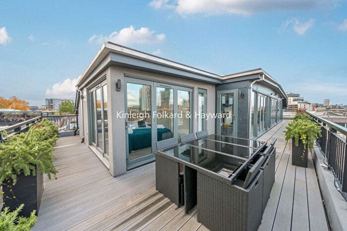 2 Bedroom Flat To Rent In Bell Yard Mews, London, SE1