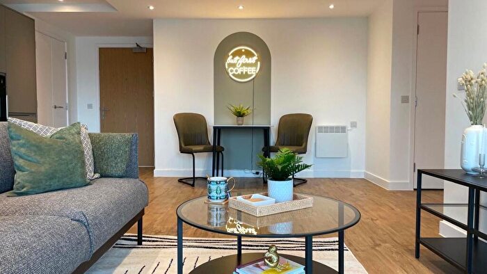 1 Bedroom Apartment To Rent In Phoenix, Saxton Lane, Leeds, LS9