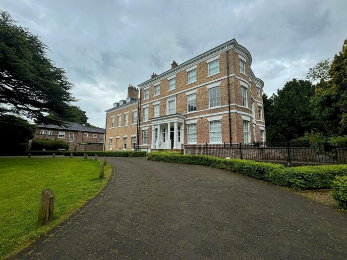 2 Bedroom Apartment To Rent In The Main House, Anlaby, HU10