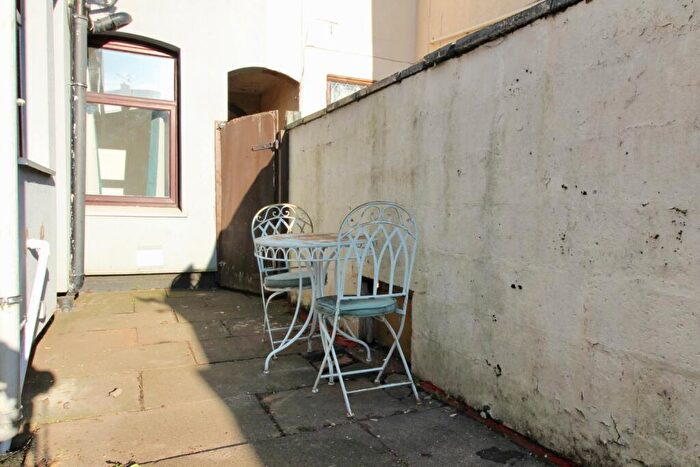 1 Bedroom Flat To Rent In Tomkinson Road, Nuneaton, CV10