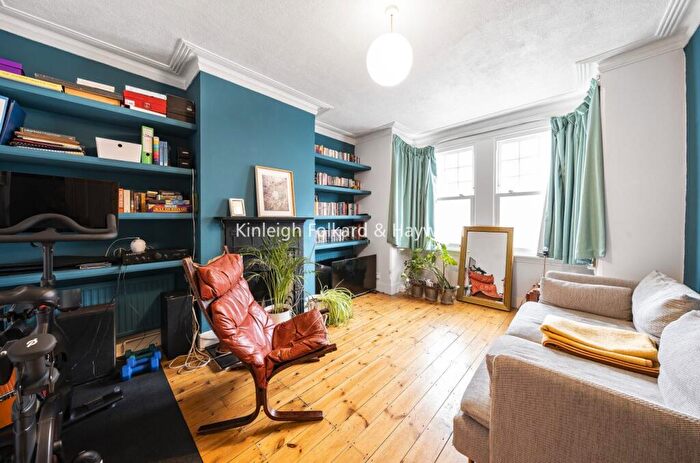 2 Bedroom Flat For Sale In Cheltenham Road, Upper Nunhead, London, SE15