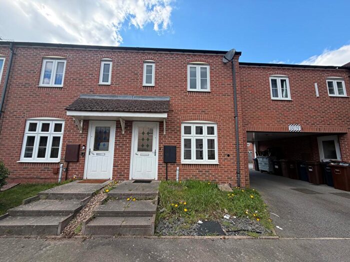 2 Bedroom House To Rent In Wharf Lane, Solihull, B91