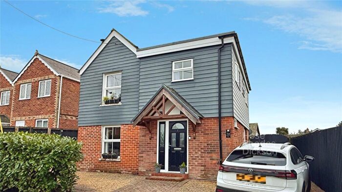 4 Bedroom Detached House For Sale In Albert Road, Cowes, Isle Of Wight, PO31