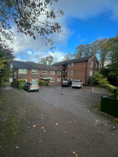 2 Bedroom Flat To Rent In Torrington Park, London, N12