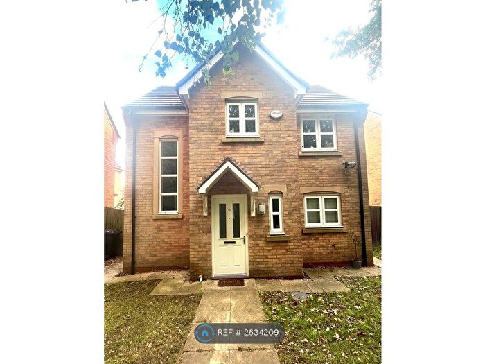 3 Bedroom Detached House To Rent In Irvine Walk, Salford, M7