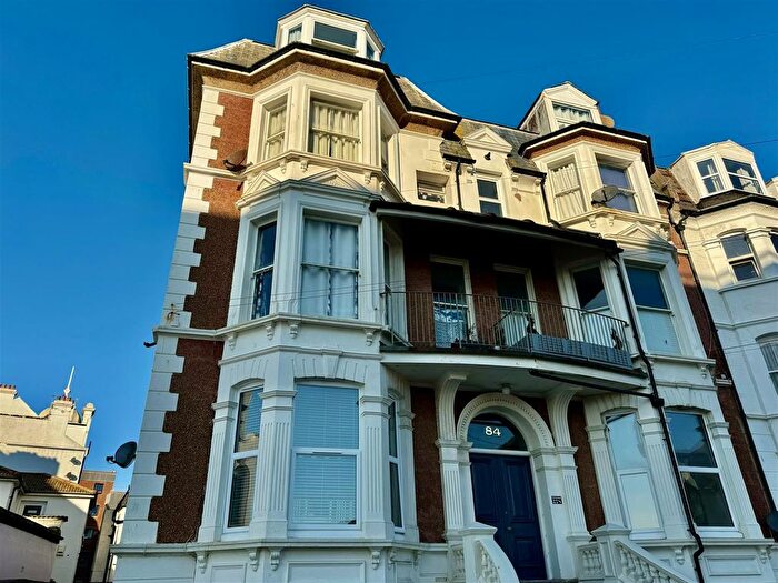 2 Bedroom Flat To Rent In Sea Road, Bexhill On Sea, TN40