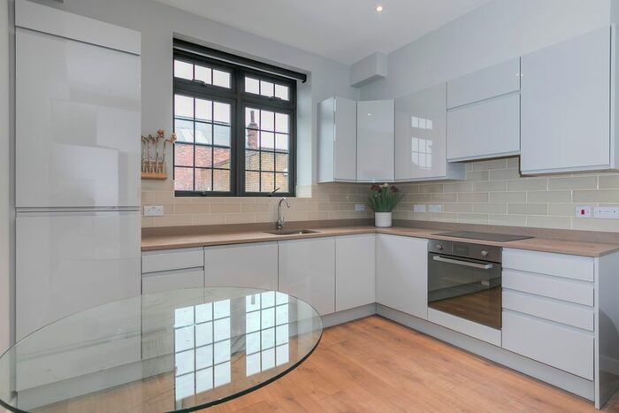 1 Bedroom Flat To Rent In Oaklands Road, London, NW2