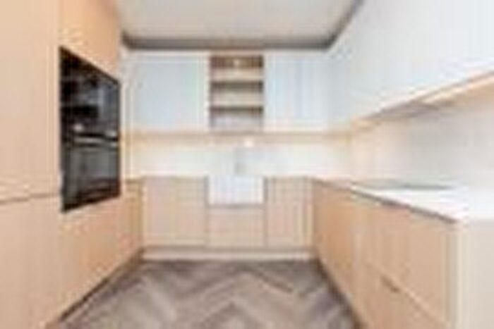 2 Bedroom Flat To Rent In Bower House, Silkstream, NW9