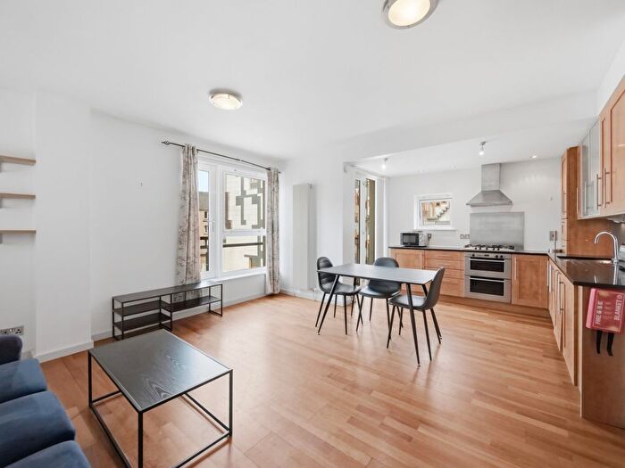 2 Bedroom Flat For Sale In / Holyrood Road, Old Town, Edinburgh, EH8