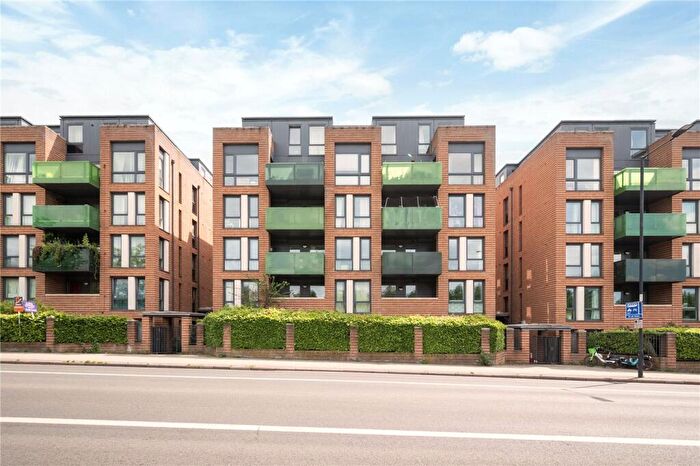 3 Bedroom Apartment For Sale In Seven Sisters Road, London, N4