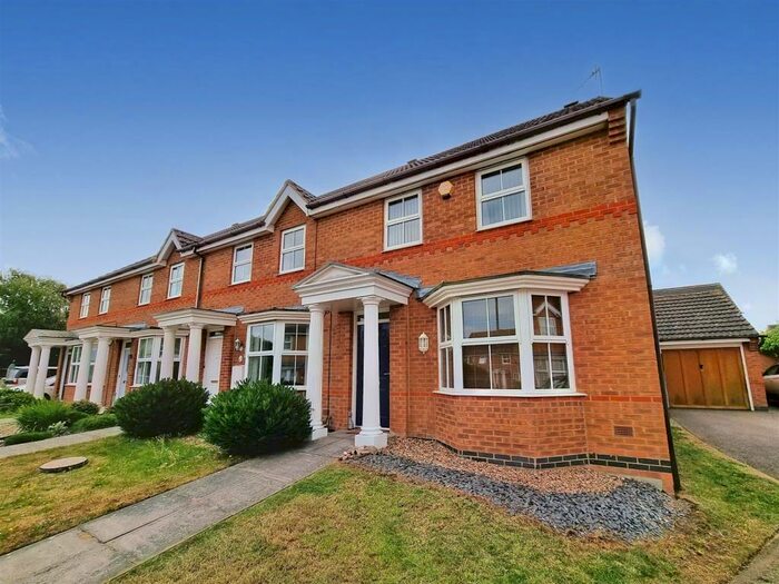 3 Bedroom Terraced House To Rent In Celandine Close, Rushden, Northants, NN10