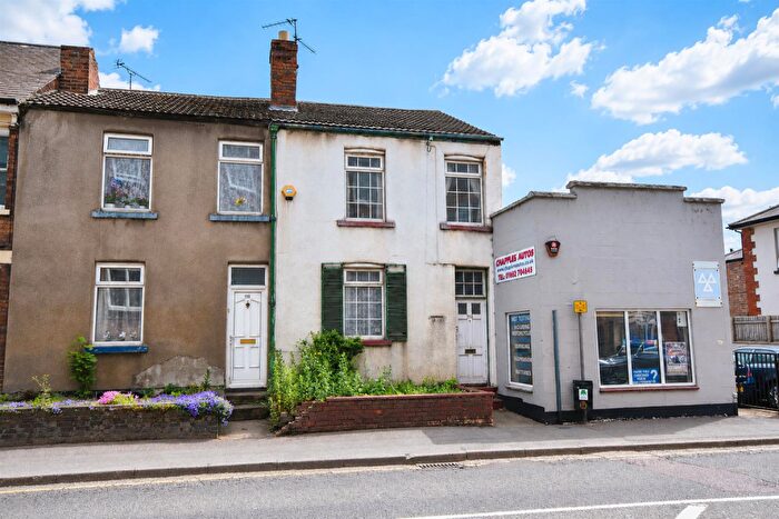 3 Bedroom End Of Terrace House For Sale In North Gate, Newark - Development Opportunity, NG24