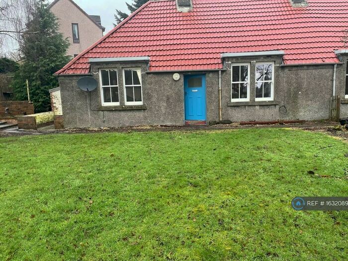 2 Bedroom Semi-Detached House To Rent In Stob Cross Road, Markinch, Glenrothes, KY7