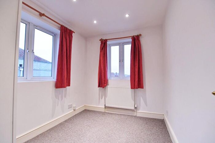 2 Bedroom End Of Terrace House For Sale In Festing Mews, Highland Road, Southsea, PO4
